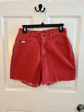 Vintage high waisted jean shorts